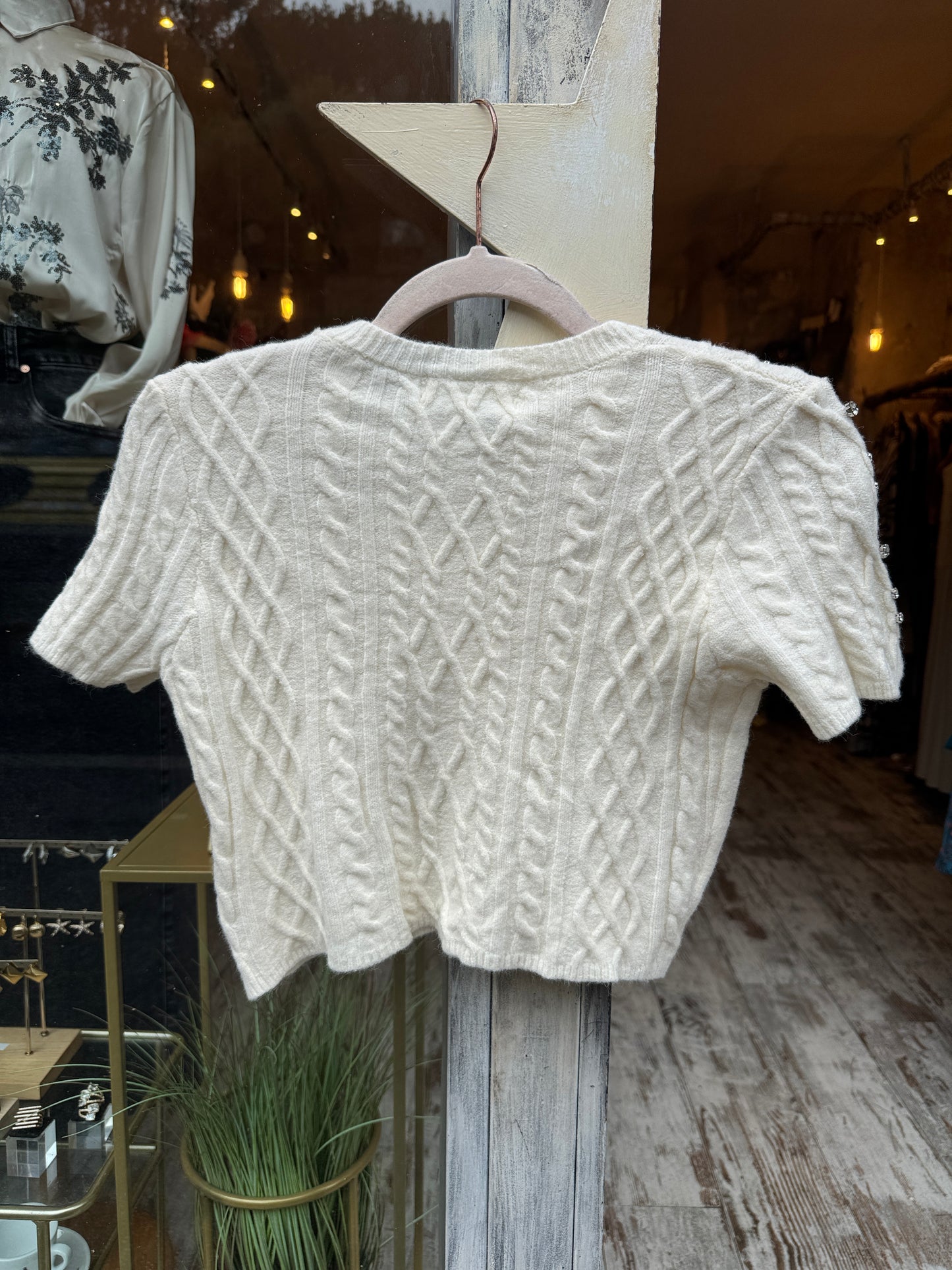 MAGLIA CROP PANNA CON PIETRE