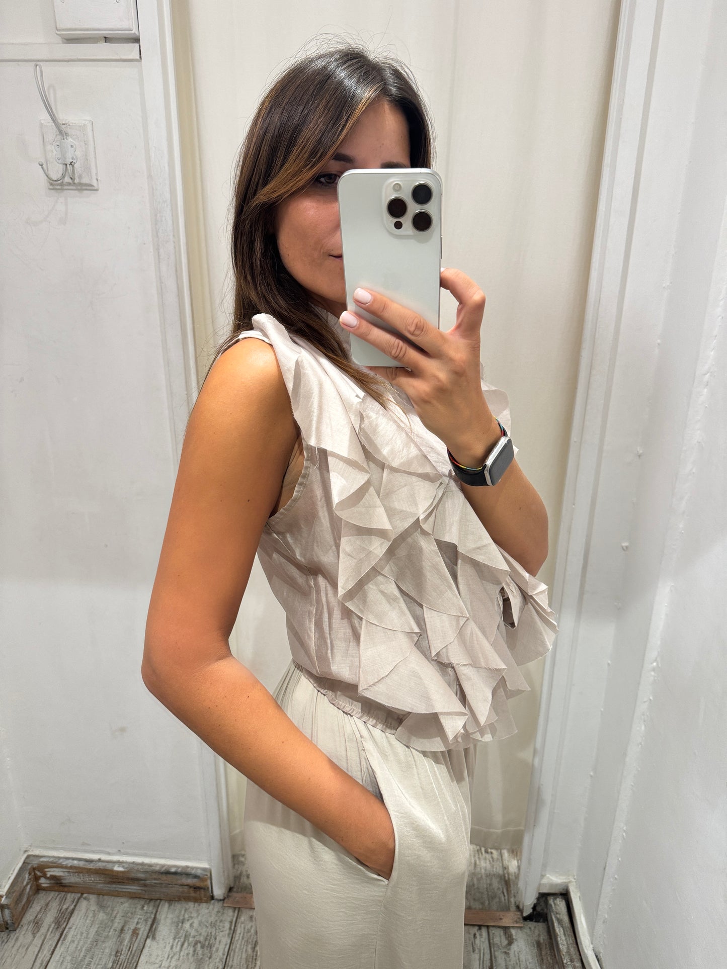 CAMICIA BEIGE CON ROUCHES