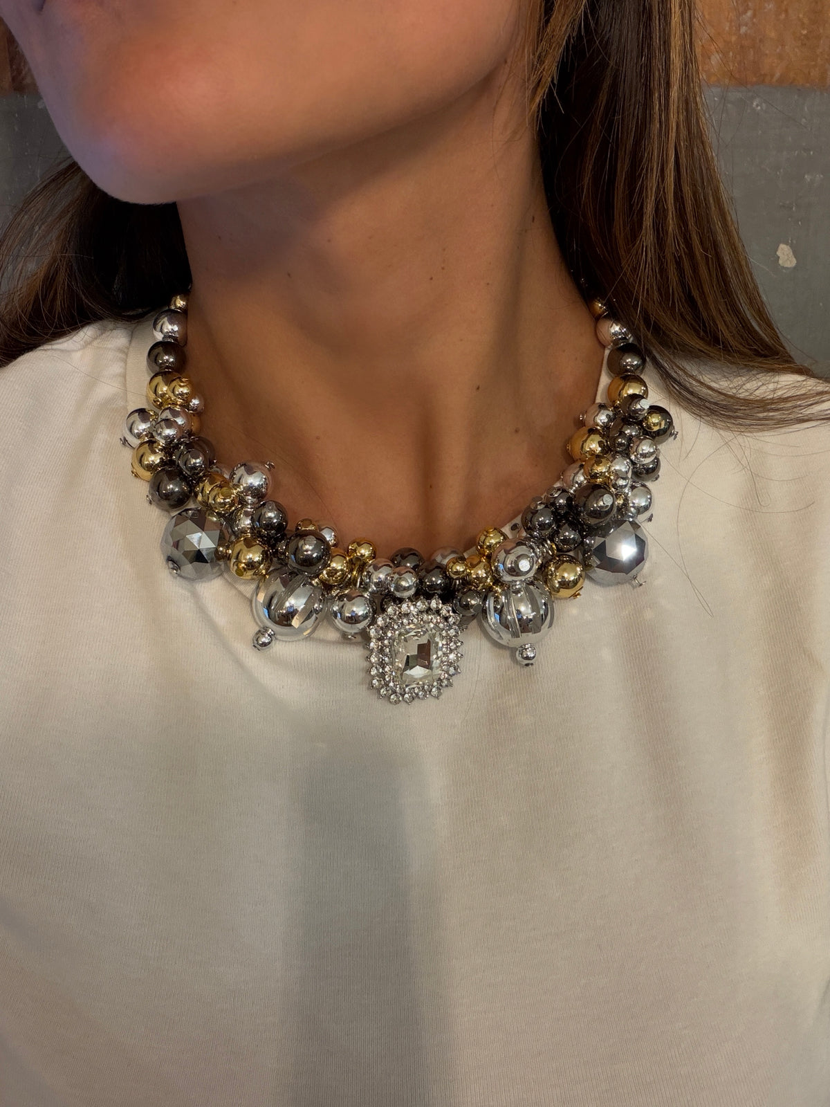COLLANA GIROCOLLO PALLINE ANTRACITE, ARGENTO E ORO