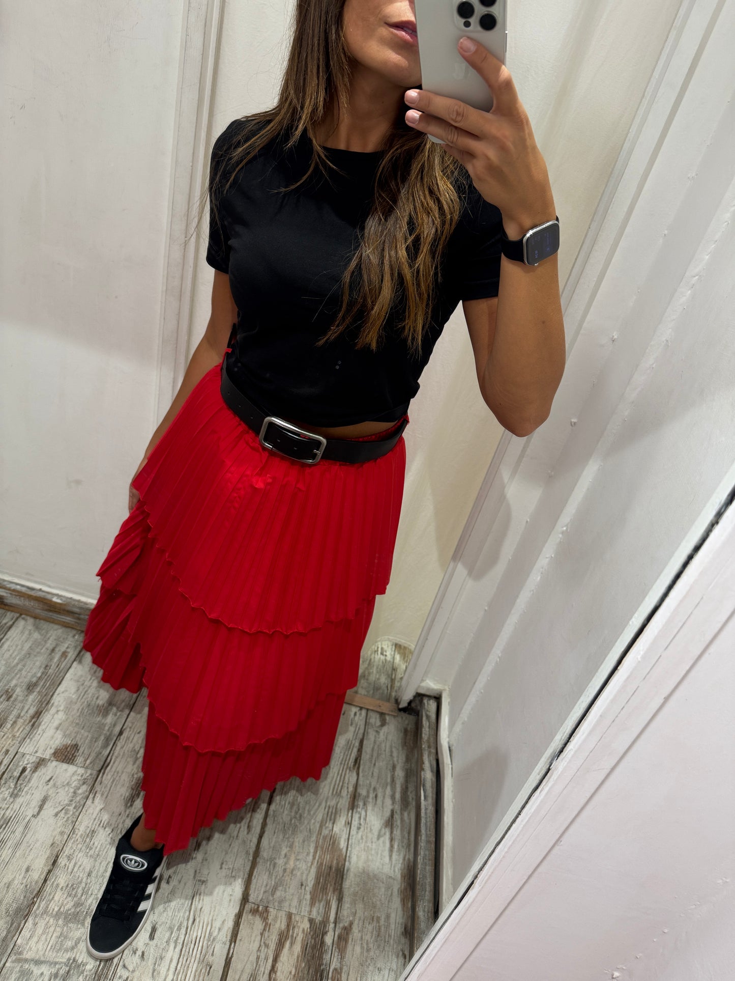 GONNA TENSIONE IN BALZE ROSSE PLISSÈ