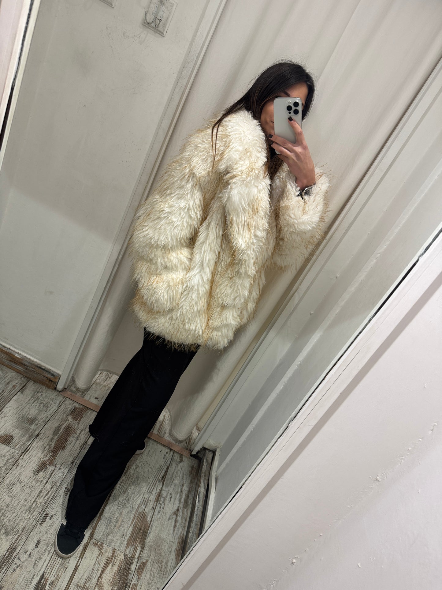ECOPELLICCIA BIANCA E BEIGE