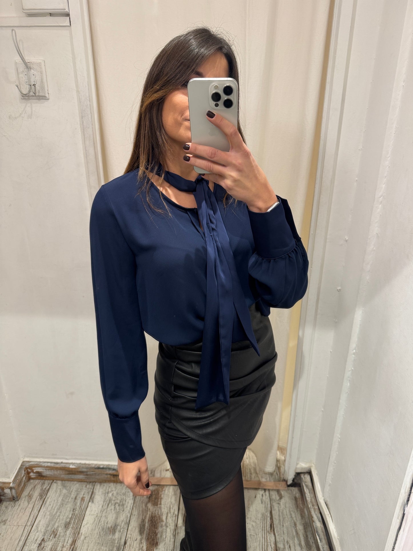 BLUSA CON FIOCCO BLU