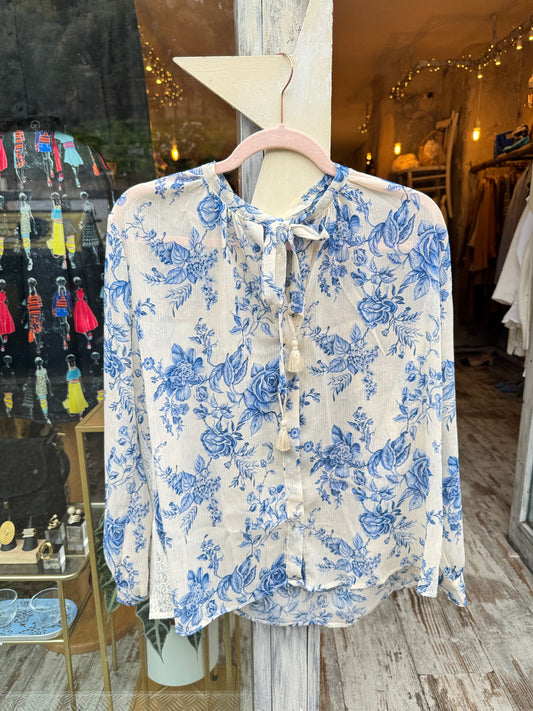 NEW COLLECTION - BLUSA TENSIONE IN PANNA FIORI AZZURRI