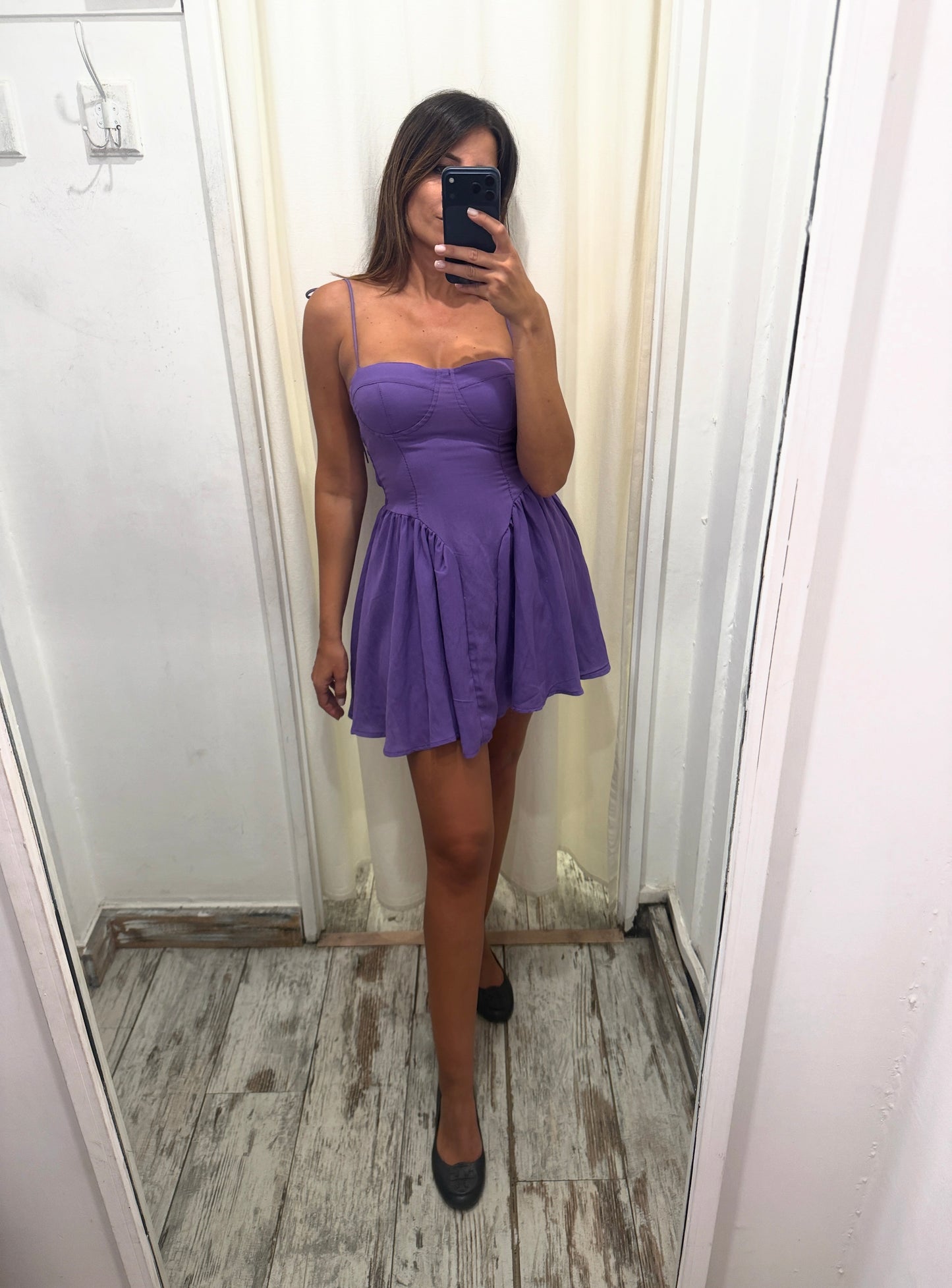 ABITO CORTO VIOLA A RUOTA
