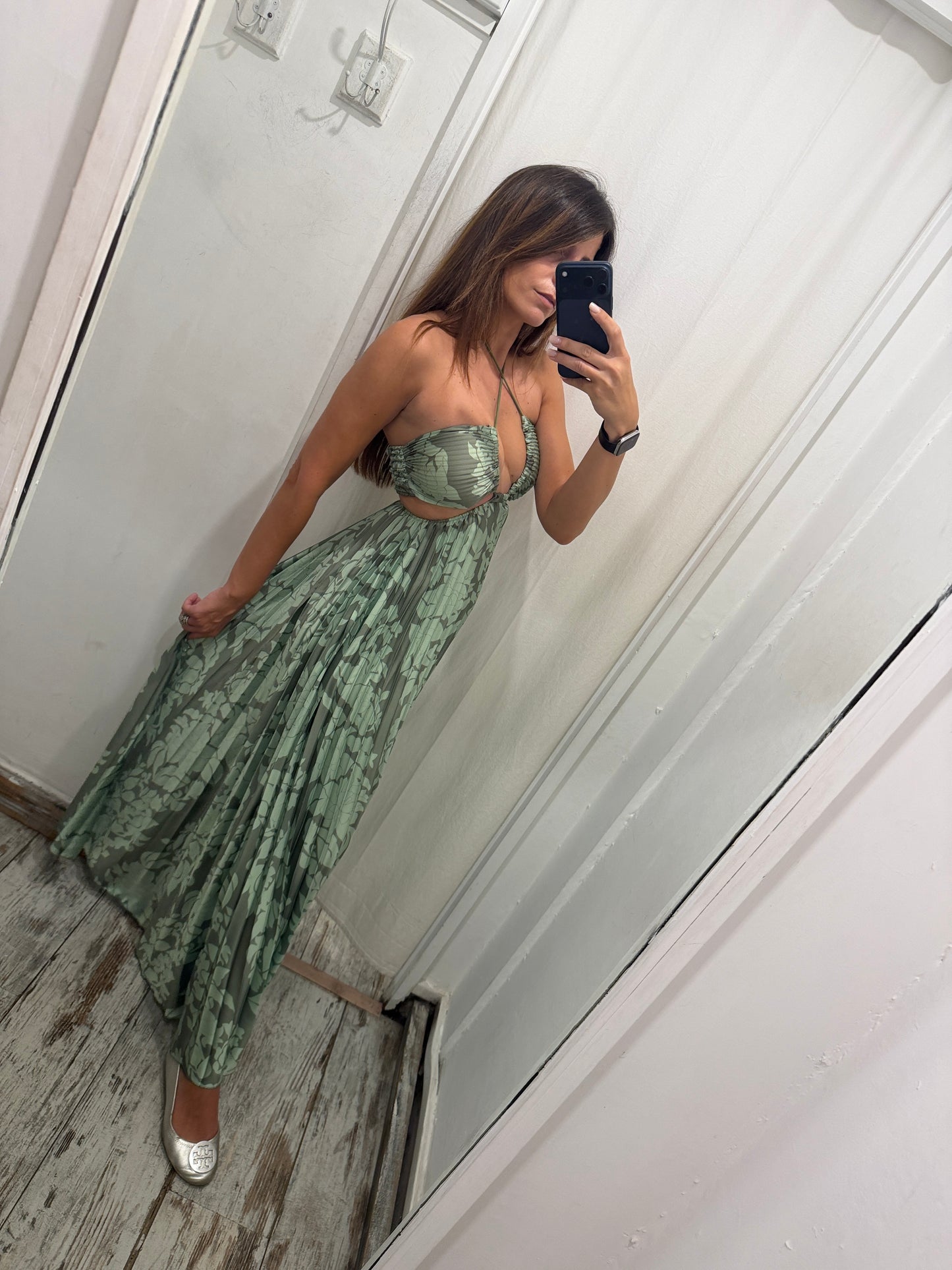 ABITO CUT OUT VERDE MILITARE PLISSÈ