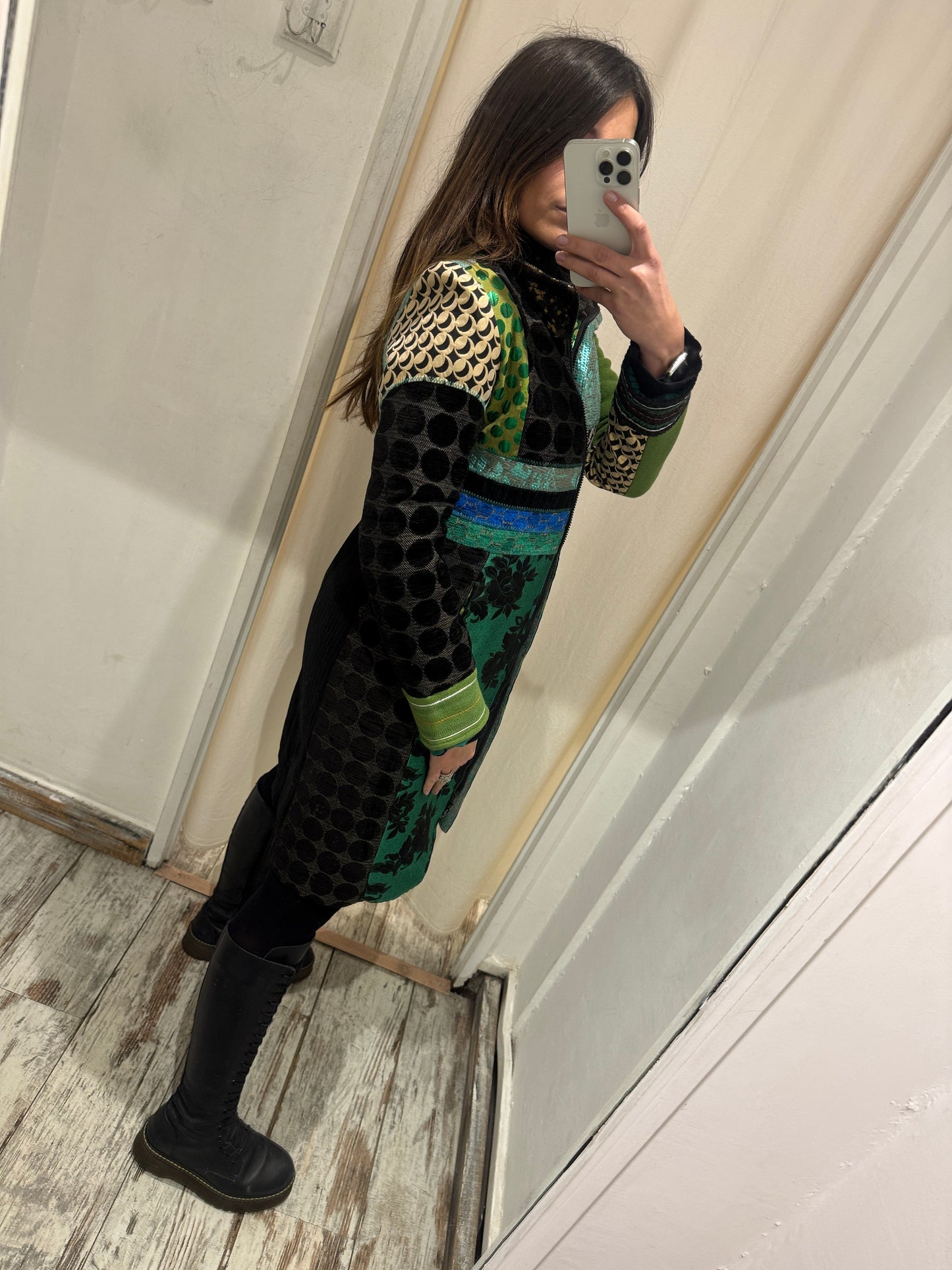 NEW COLLECTION - CAPPOTTINO DESIGUAL VERDE FANTASIA