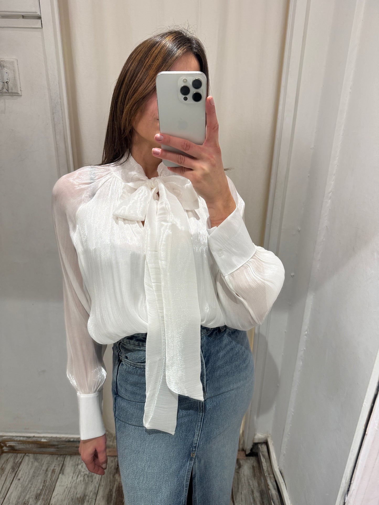 BLUSA BIANCA SATIN CON FIOCCO