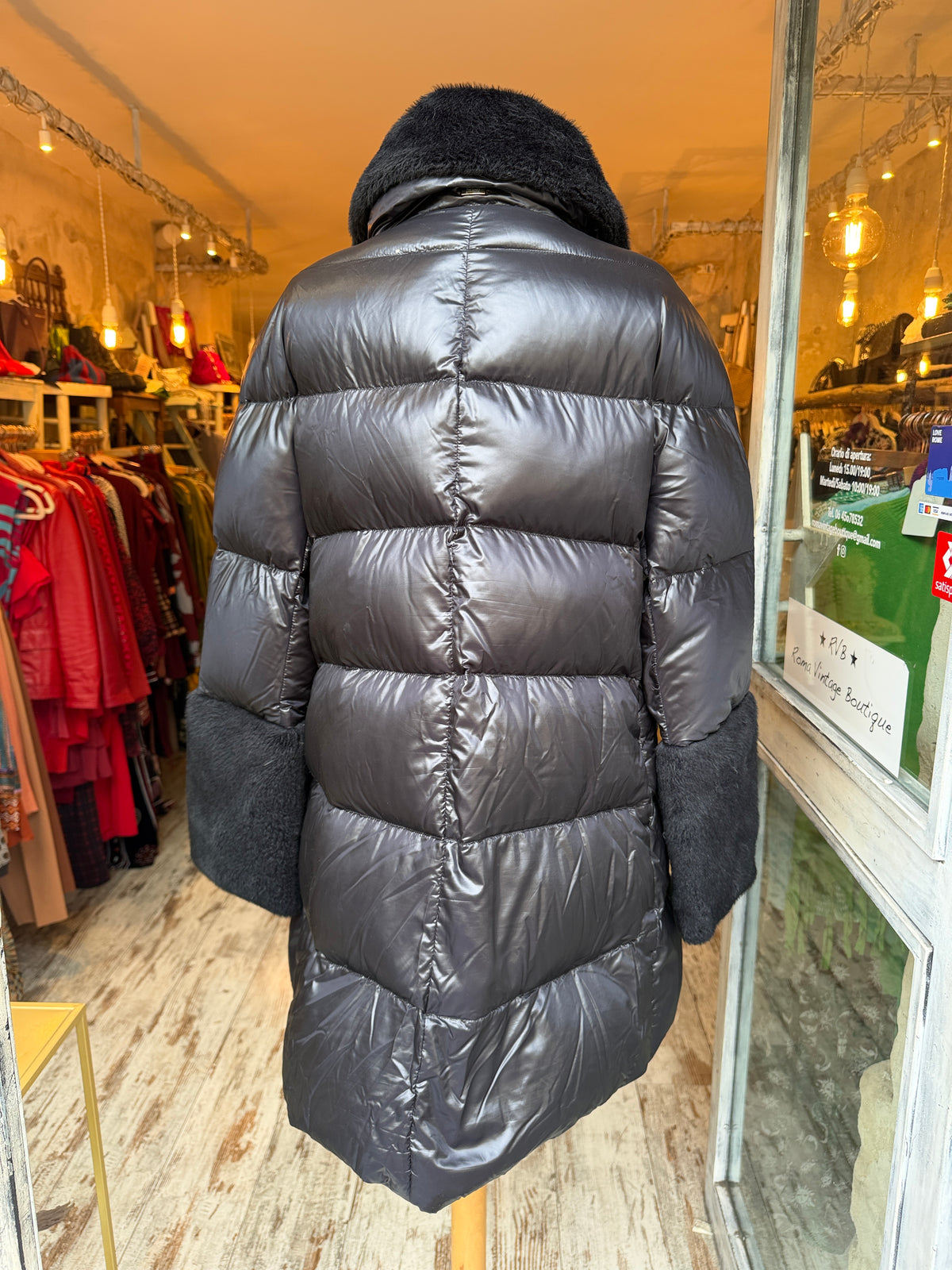 PIUMINO HERNO NERO CON ECOPELLICCIA