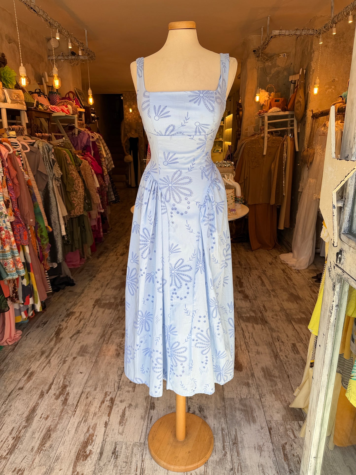 NEW COLLECTION - ABITO MIDI EFFETTO SANGALLO CELESTE