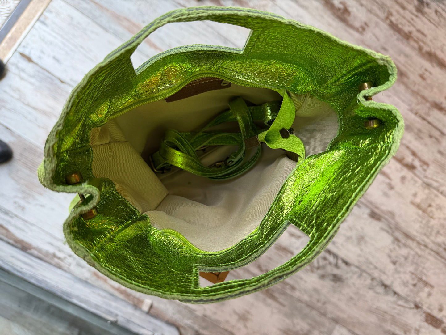 BORSA CUBE FRANGE METAL VERDE