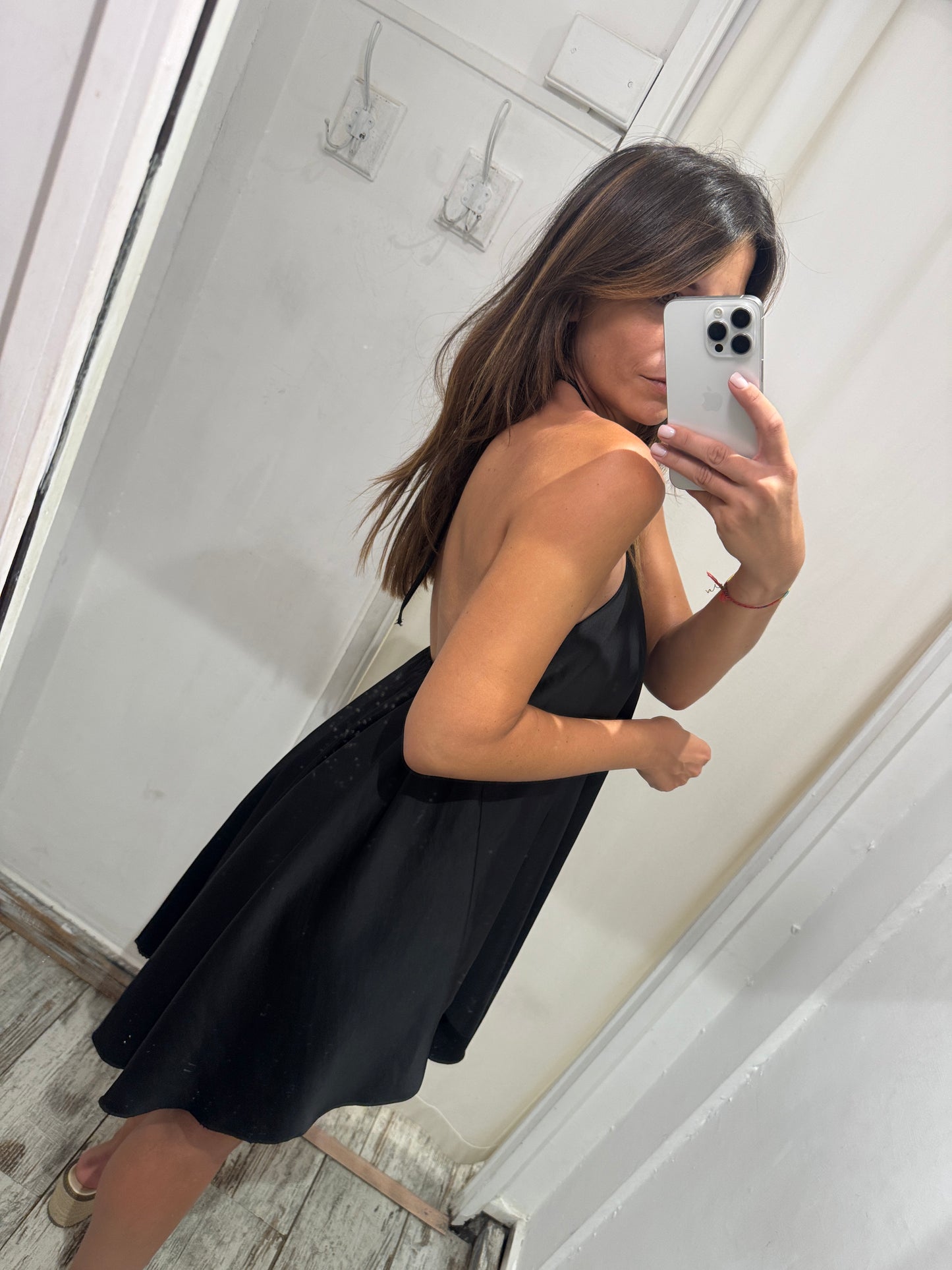 ABITO SATIN NERO ALLACCIATURA COLLO