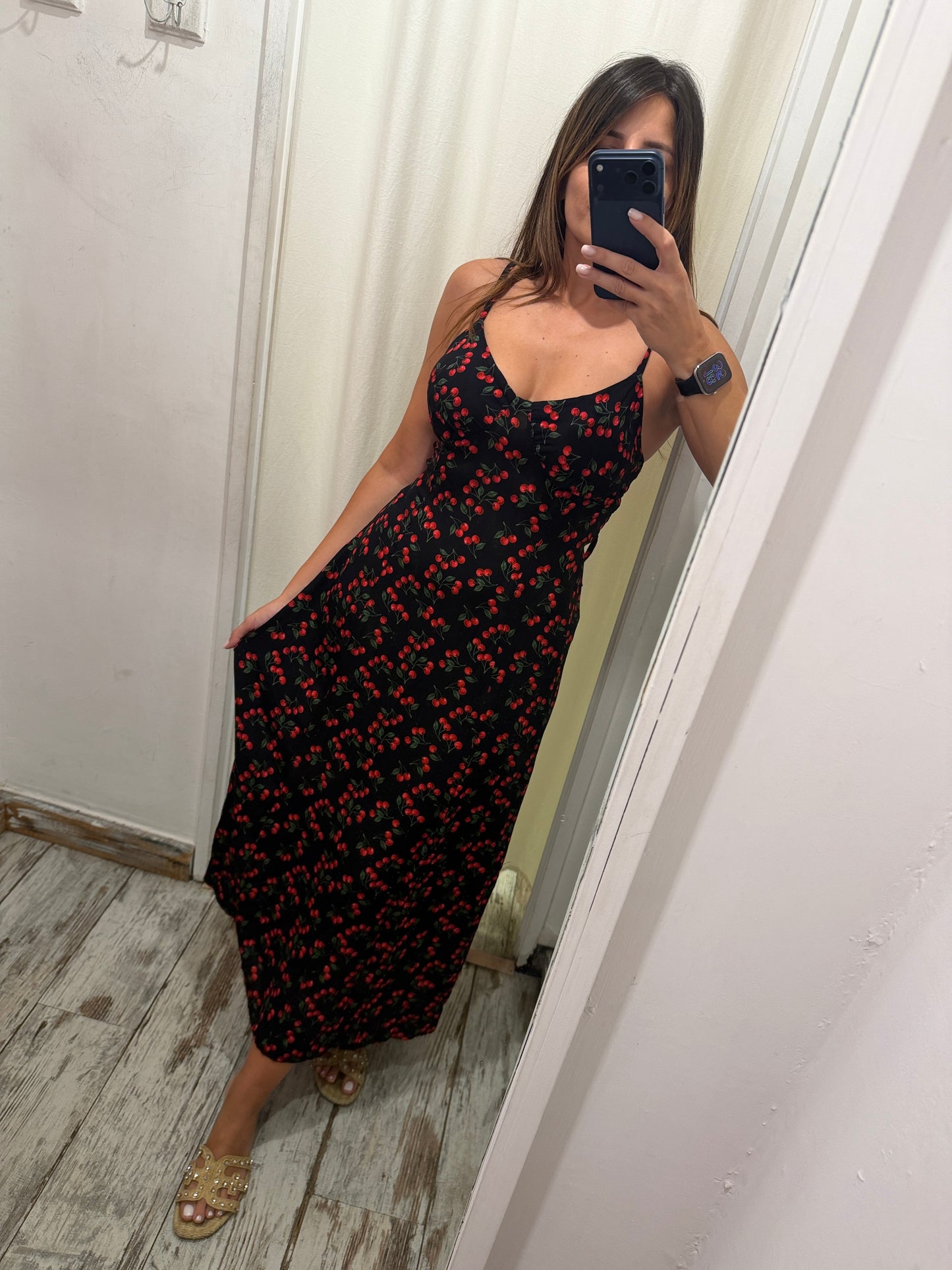 ABITO LUNGO NERO CILIEGIE ROSSE