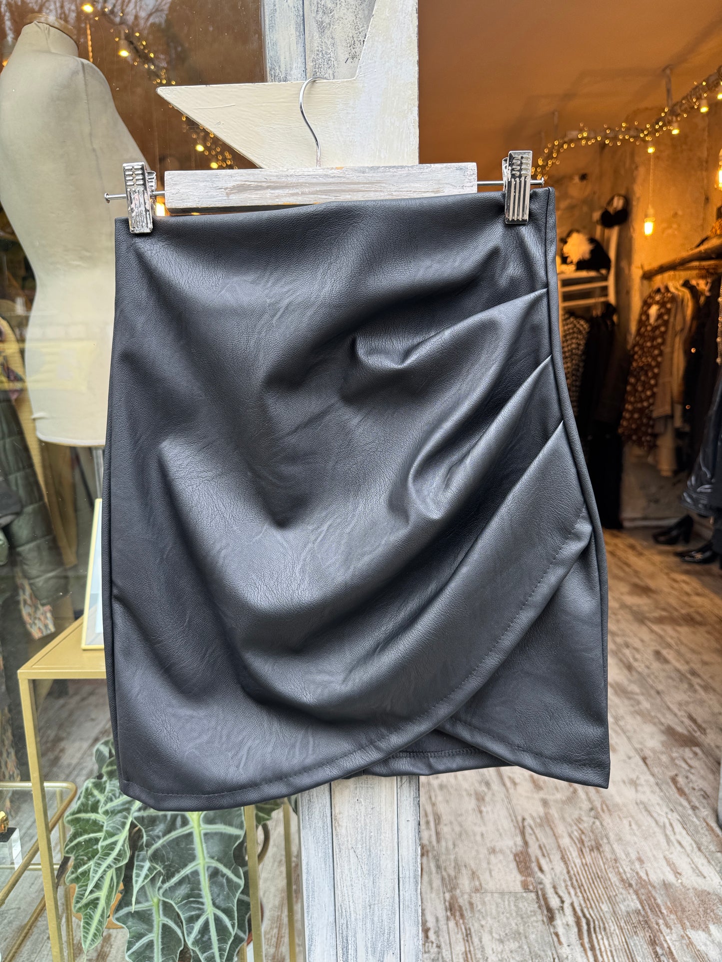 NEW COLLECTION - GONNA DRAPPEGGIATA NERA