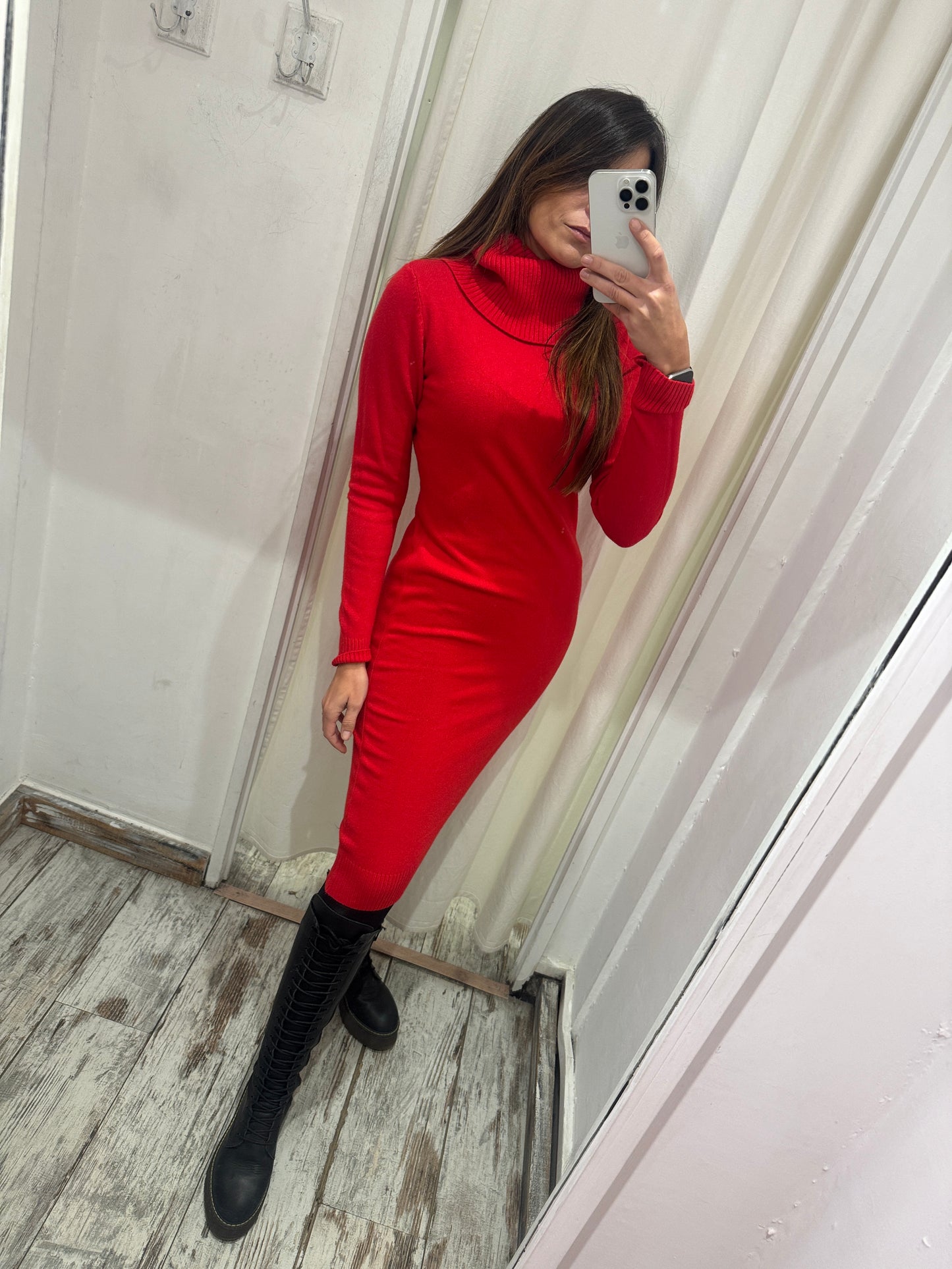 ABITO MIDÌ IN MAGLIA ROSSA
