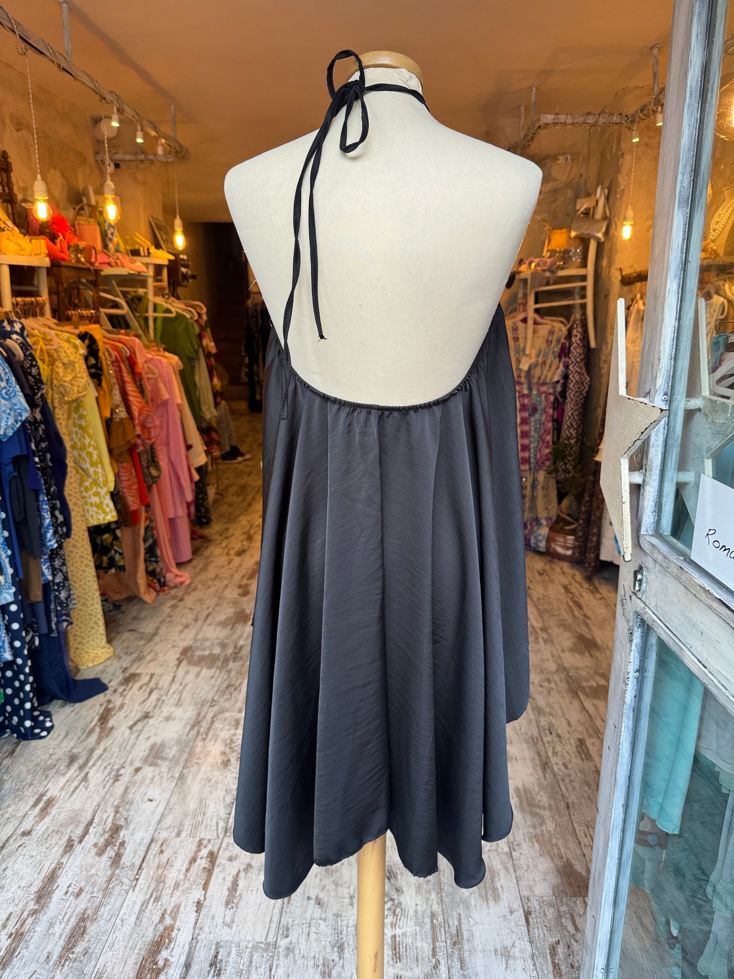 ABITO HALTER ASIMMETRICO NERO
