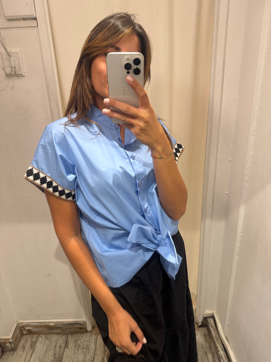 CAMICIA OVER CELESTE CON NODO