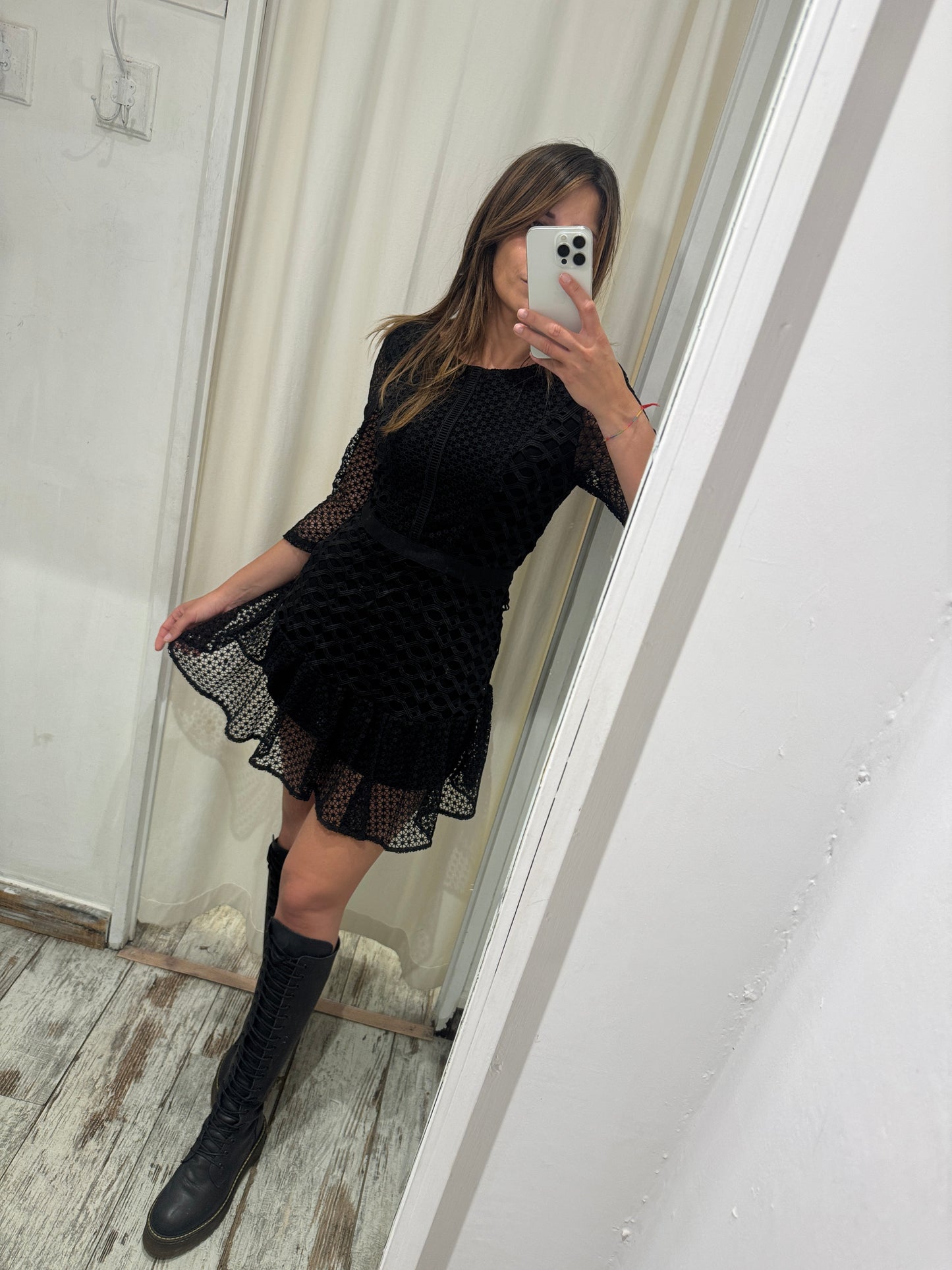 ABITO LIUJO NERO MACRAMÈ
