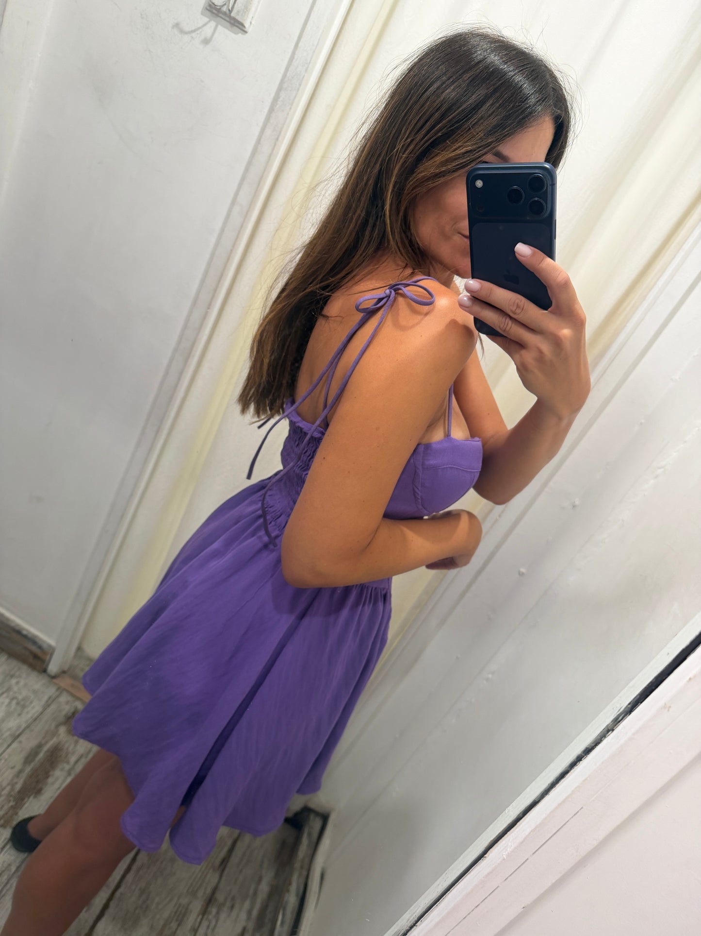 ABITO CORTO VIOLA A RUOTA