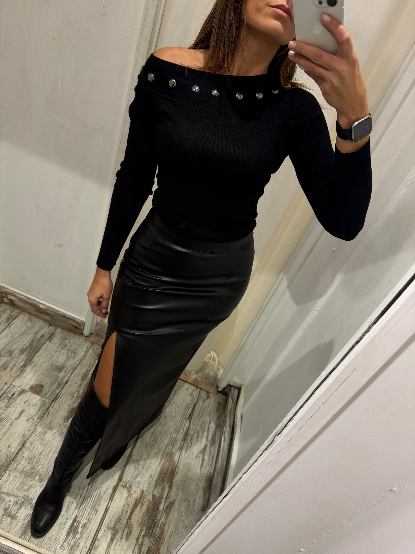 GONNA LONGUETTE ECOPELLE NERO CON SPACCO