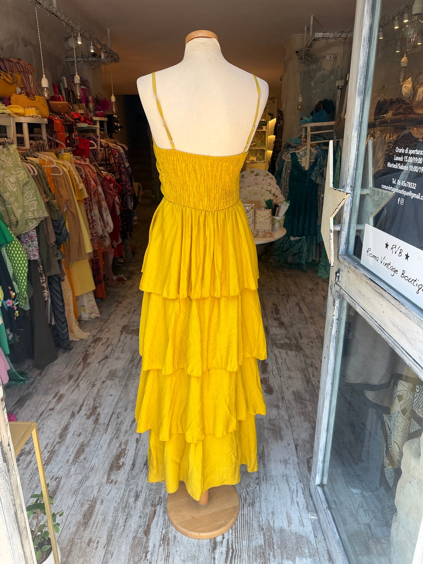 ABITO LUNGO BALZE GIALLO