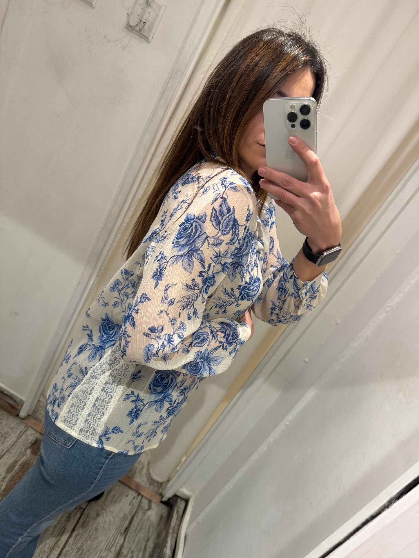 NEW COLLECTION - BLUSA TENSIONE IN PANNA FIORI AZZURRI