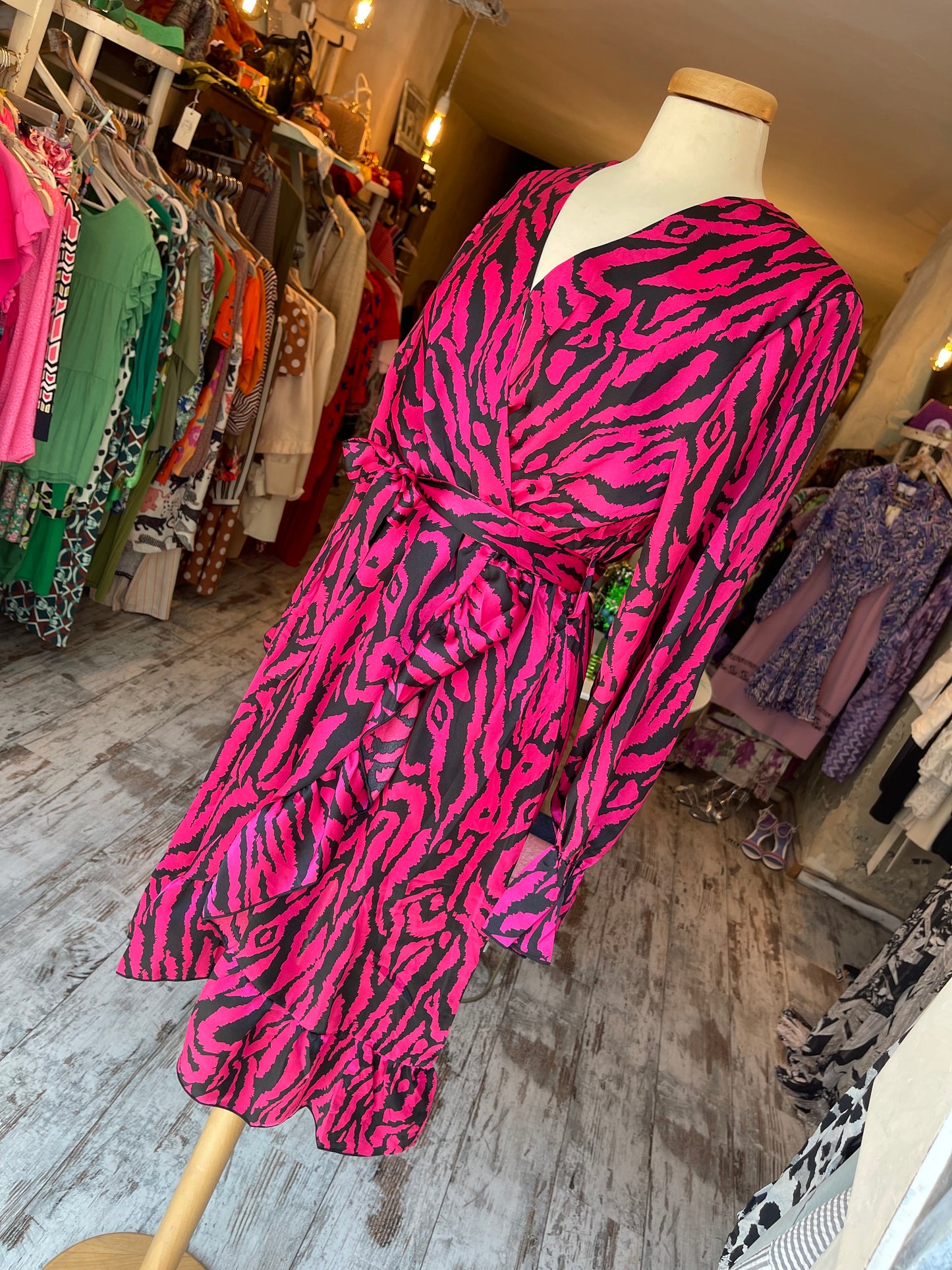 ABITO ANIMALIER FUCSIA E NERO