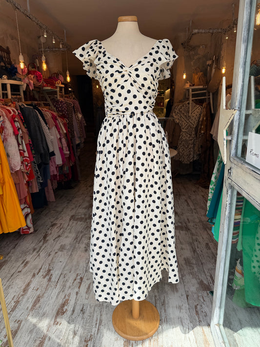 NEW COLLECTION - ABITO POIS BIANCO SCOLLO A CUORE