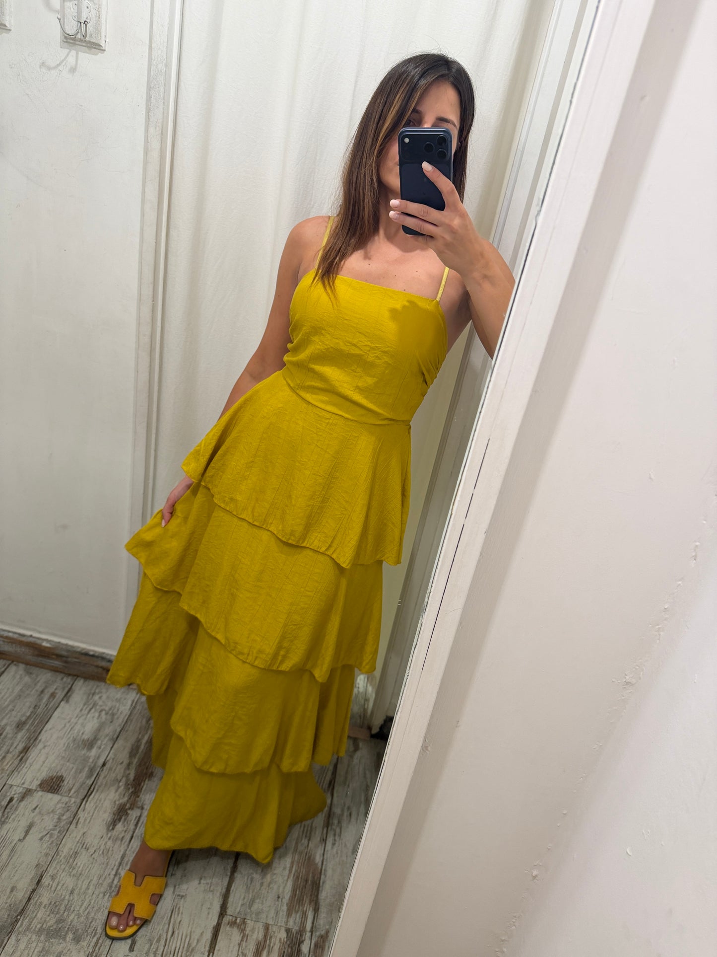 ABITO LUNGO BALZE GIALLO