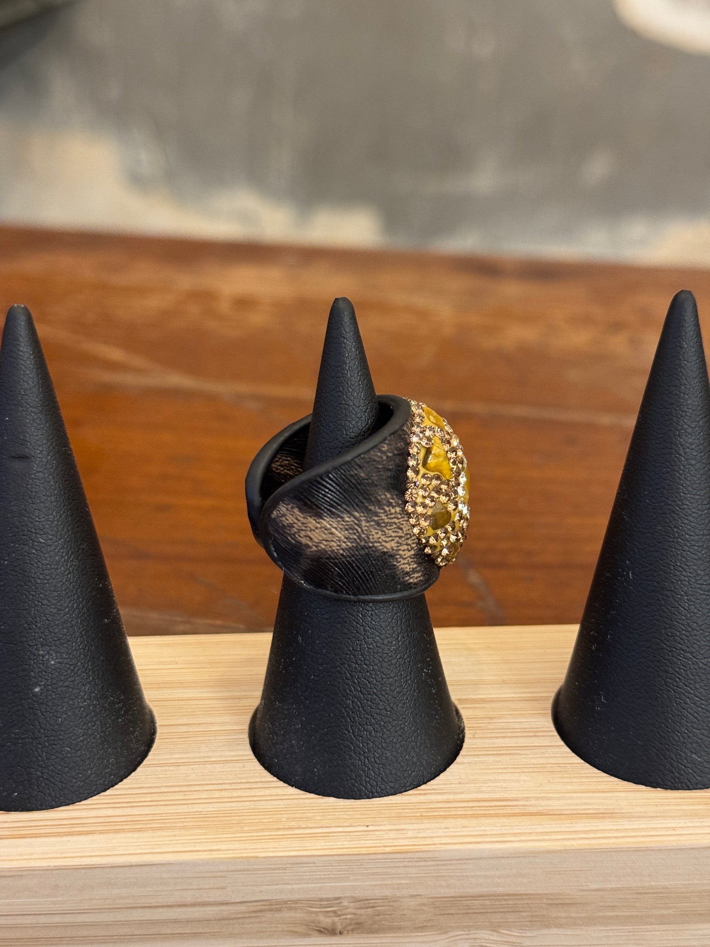 ANELLO RAME E PIETRA