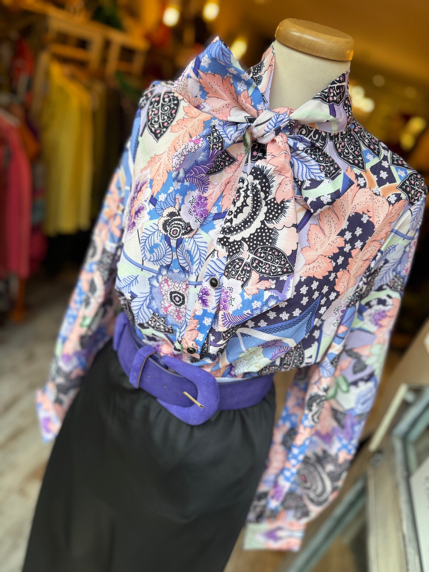 CAMICIA FANTASIA VIOLA CON FIOCCO