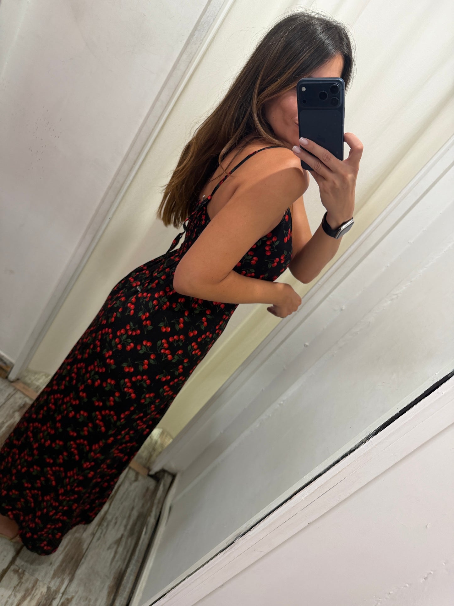 ABITO LUNGO NERO CILIEGIE ROSSE