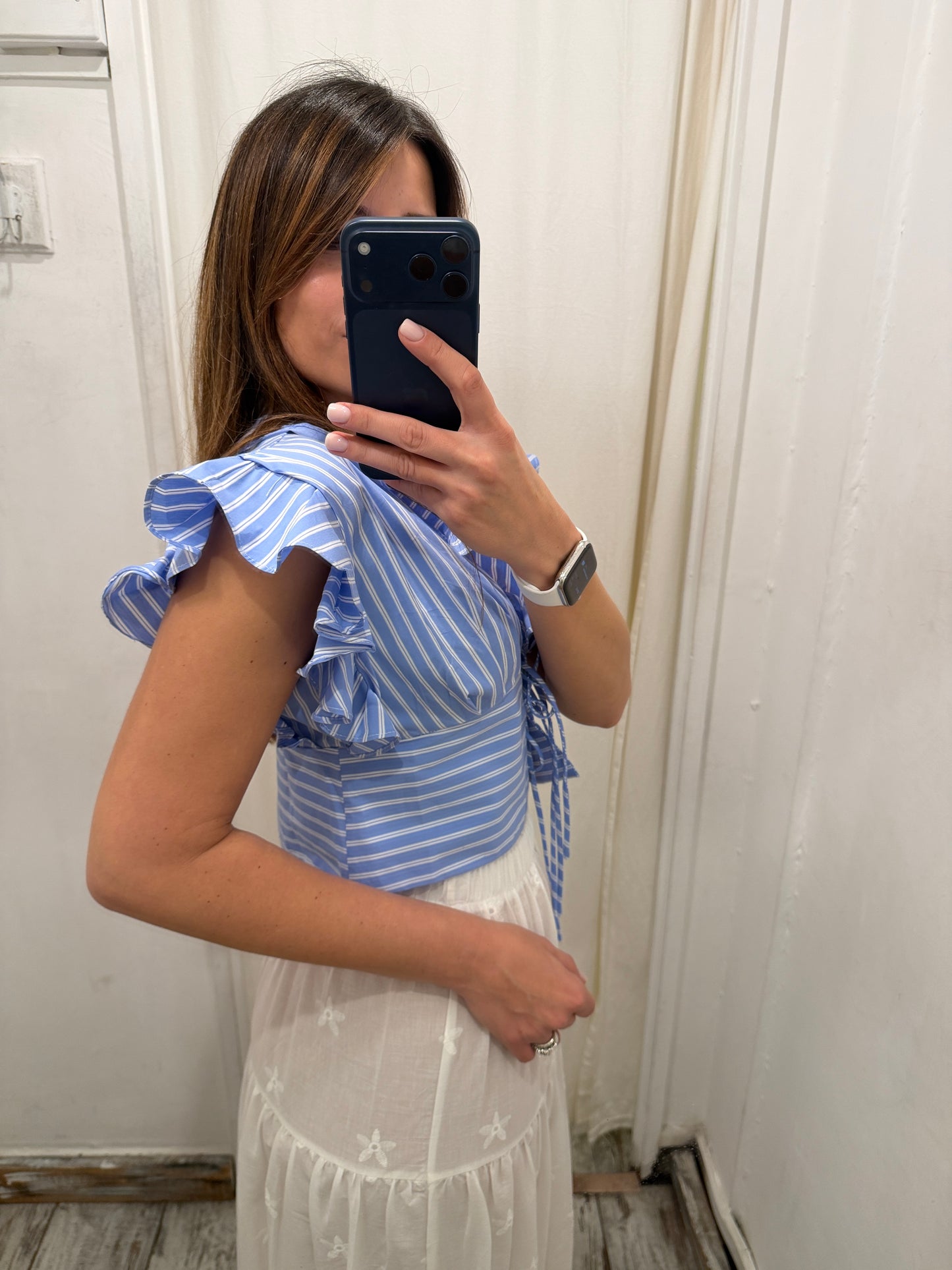 NEW COLLECTION - CAMICIA CROP AZZURRA RIGHE BIANCHE VOLANT